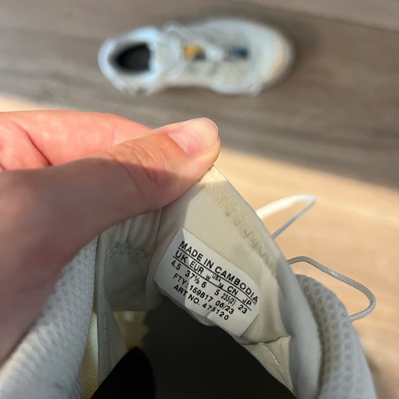 Salomon sneakers/running shoes - Picture 4 of 4